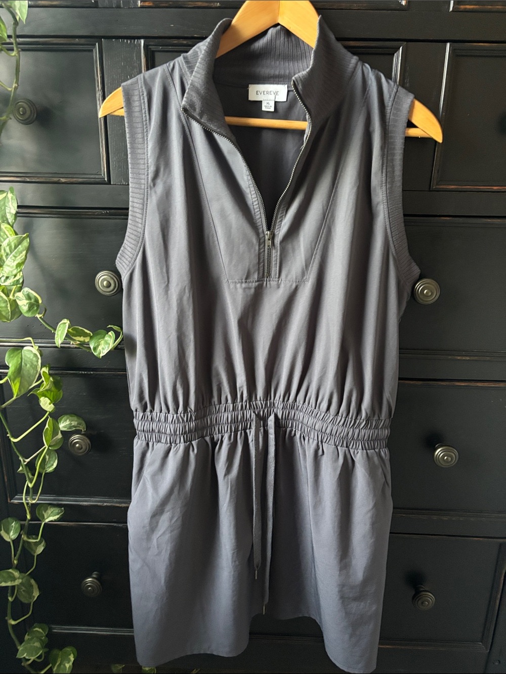 Evereve XL ‘Scout Performance Dress’ Gray Sleeveless 1/2 Zip Drawstring Pockets